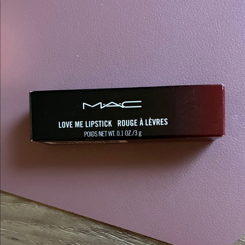 MAC Cosmetics Love Me Lipstick - Bold Red